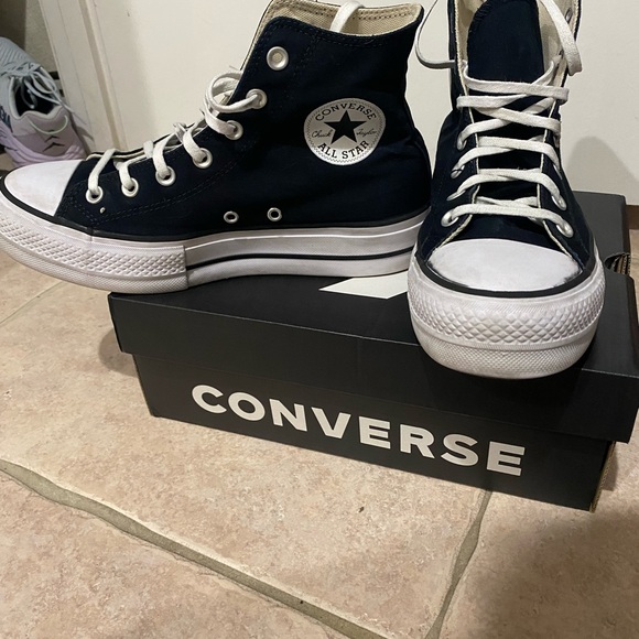 Converse Women's High-top platform shoes size 9 - Picture 6 of 7